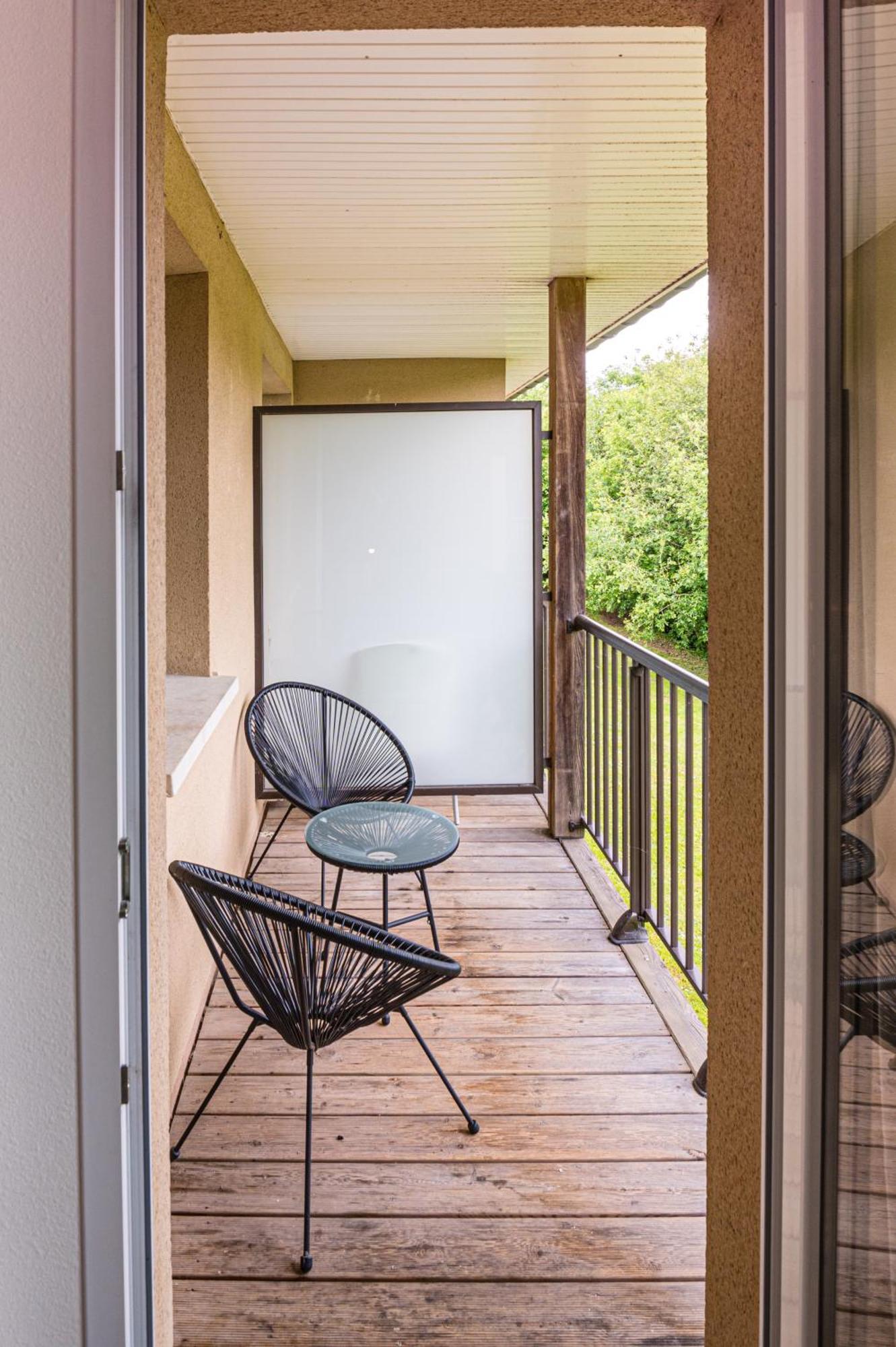 Appartement Cosy 5 Mins Honfleur Piscine Terrasse Equemauville Exterior photo