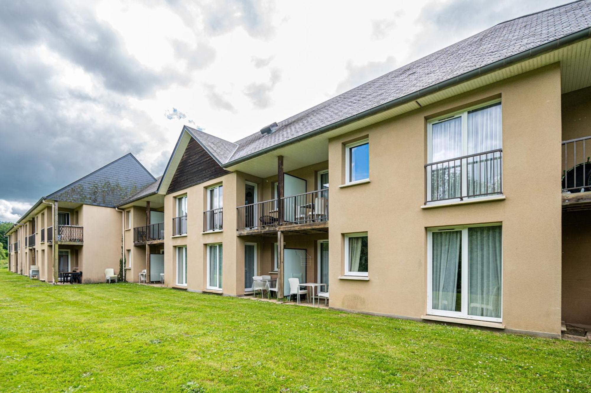 Appartement Cosy 5 Mins Honfleur Piscine Terrasse Equemauville Exterior photo